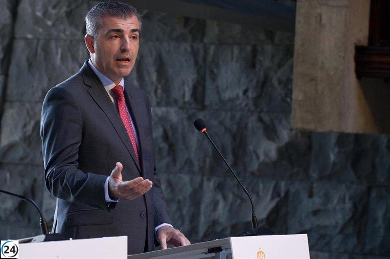 El Vicepresidente canario duda de si Cataluña se negará a transferir menores tras adquirir competencias sobre migraciones.