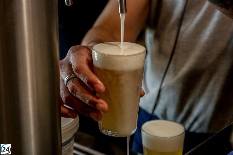 El desempleo aumenta en Canarias mientras se generan nuevos empleos.