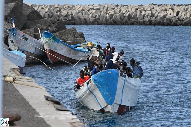 Un aumento alarmante: más de 10.000 migrantes irregulares llegan a Canarias este año.