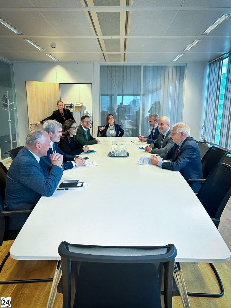 Clavijo propone convertir Canarias en centro de formación para países africanos con la Unión Europea