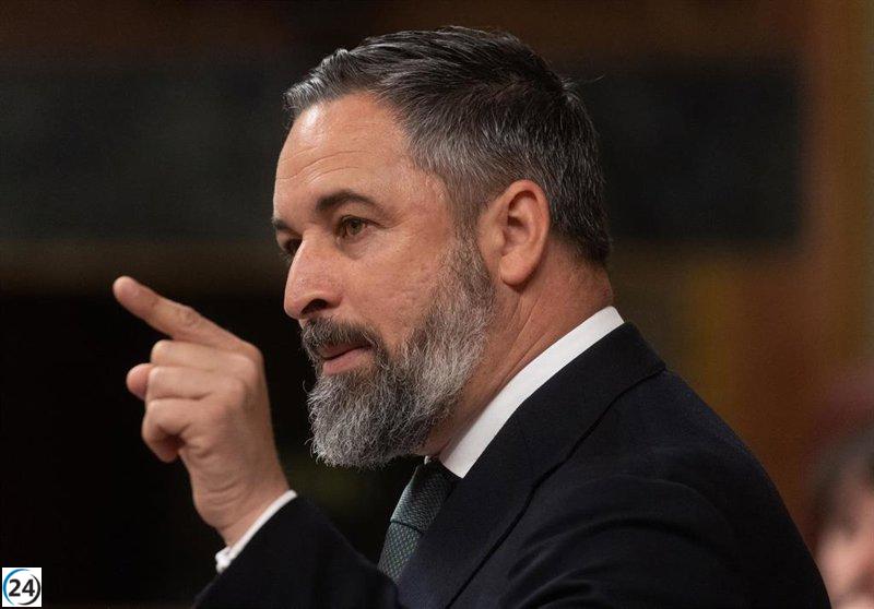 Abascal denuncia que Torres difunde
