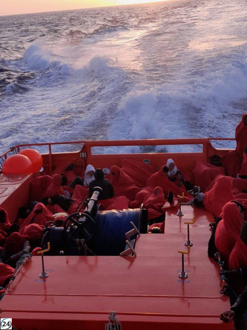 120 migrantes rescatados en cayuco al sur de Gran Canaria