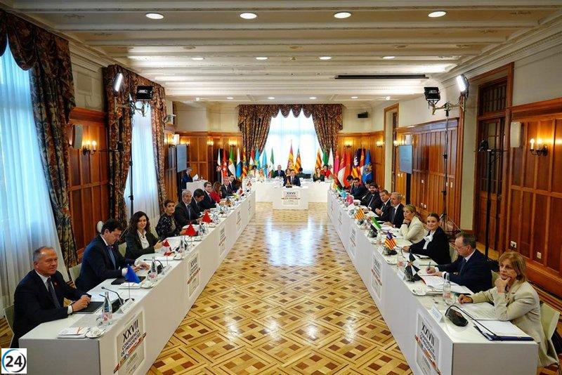Gobierno demanda a las CCAA un acuerdo para la distribución de menores migrantes y su adhesión a programas estatales.