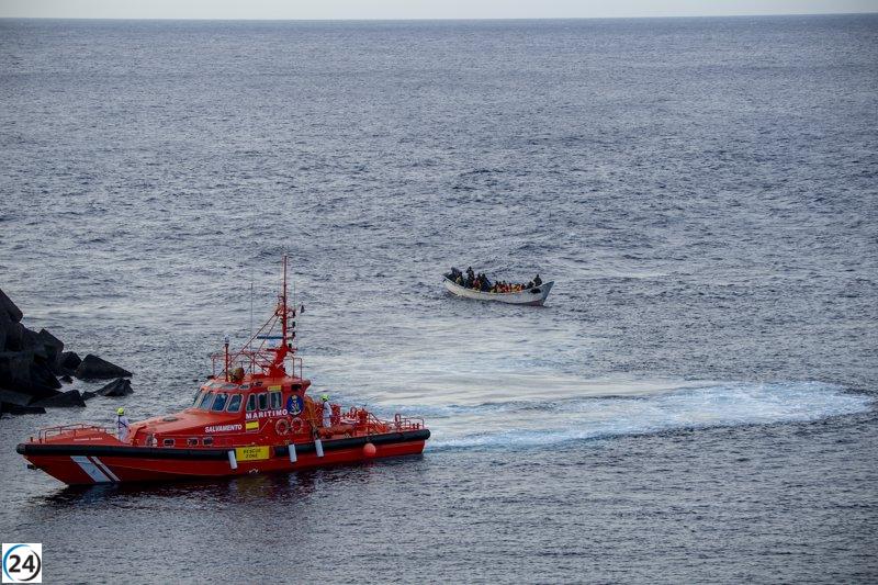 Dos pateras con cerca de 200 inmigrantes desembarcan en El Hierro en últimas horas.