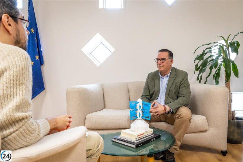 Suárez resalta la convivencia positiva con menores migrantes en escuelas, pero señala el idioma como su mayor desafío.
