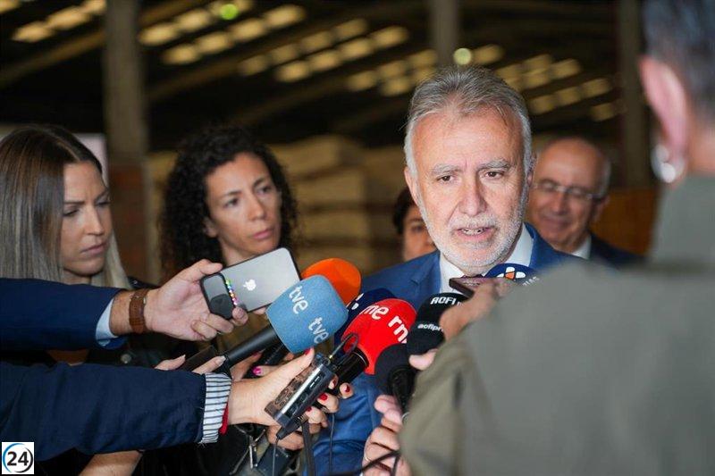 Torres enfrentará cirugía por cáncer y promete volver a la política con más fuerza.