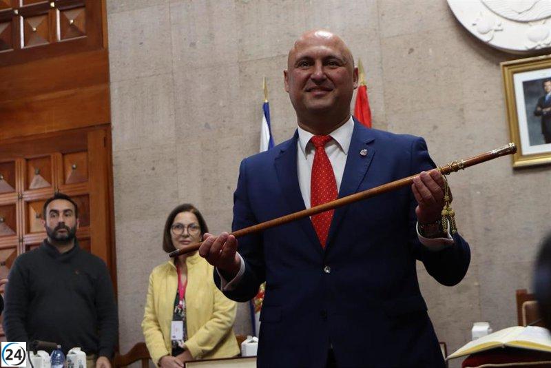 Granadilla elige a José Domingo Regalado (CC) como alcalde tras la moción de censura apoyada por Vox y un concejal del PP.