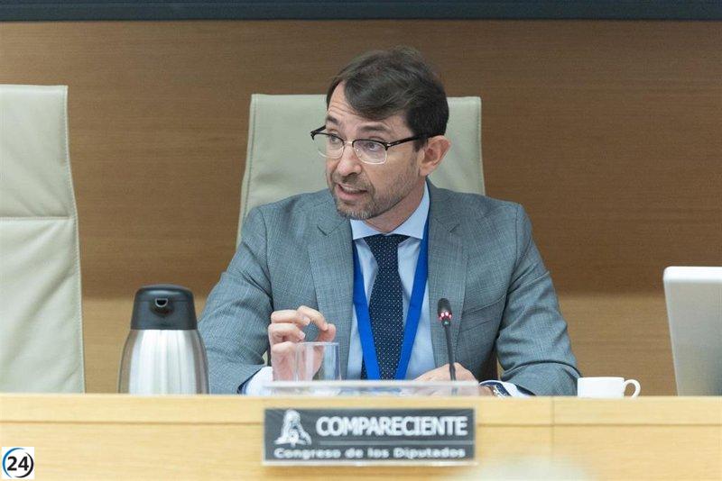 Torres designa a Roberto García como nuevo director de Gabinete tras la salida de Olivera por causas familiares.