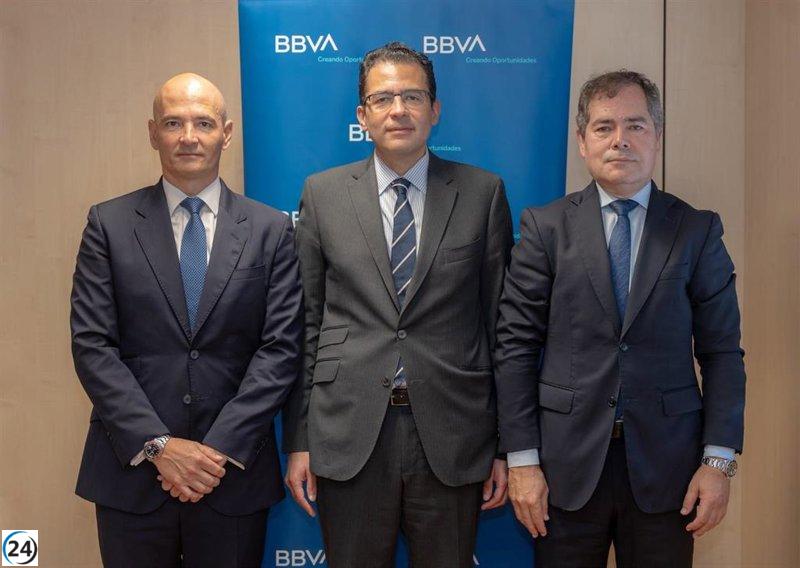 Canarias se posiciona como el motor económico de España en 2025, proyectando un crecimiento del 3,4% según BBVA.