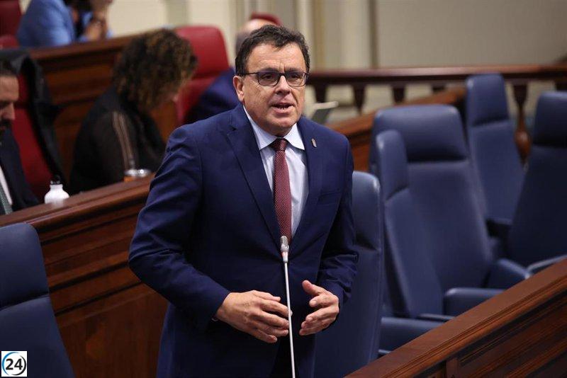 El Parlamento de Canarias aprueba decreto de licencias urbanísticas, aunque PSOE y NC-BC se oponen.