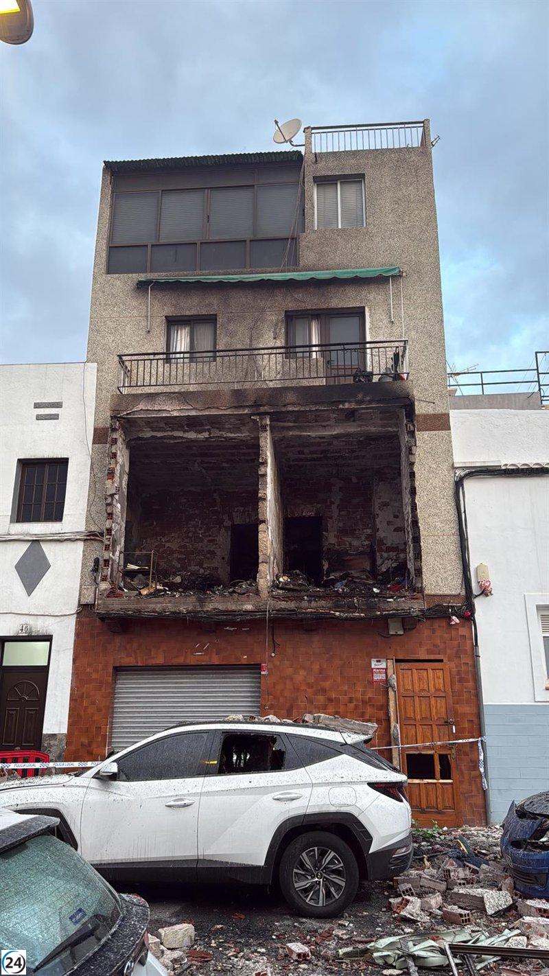 Fallece mujer en incendio de casa en La Laguna, Tenerife.