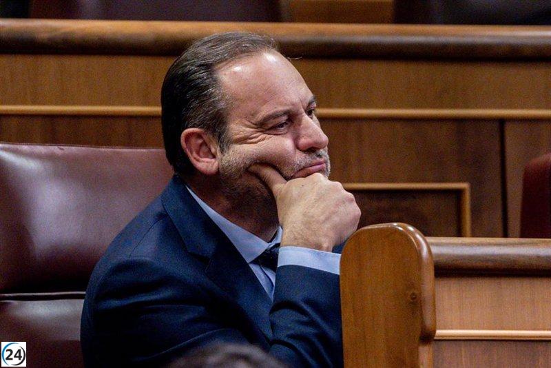 Ábalos se presentará este lunes ante la comisión del Parlamento de Canarias.