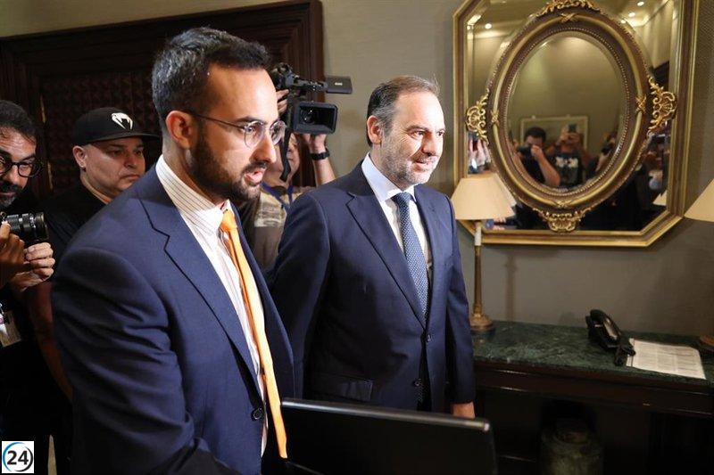 Ábalos desmiente vínculos con el Gobierno de Canarias en compra de suministros sanitarios.