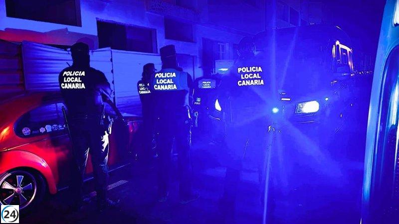 La Policía Local frustra intento de ocupación en 14 casas de un edificio en Arrecife.