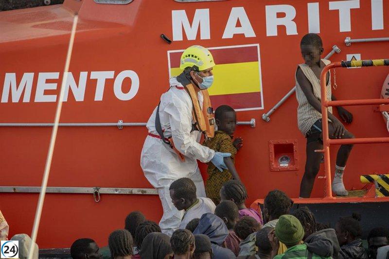 Amnistía Internacional critica los centros de menores migrantes en Canarias por falta de coordinación.