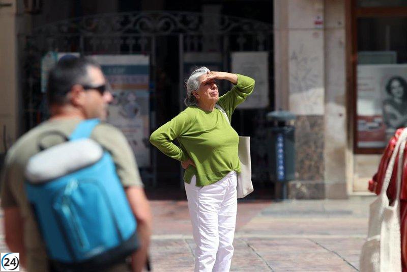 Gobierno canario advierte sobre una intensa ola de calor que podría superar los 40°C.