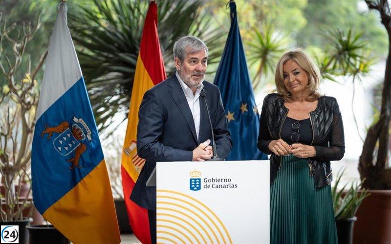 Clavijo aplaude la reanudación de traslados de menores migrantes a la Península, aunque considera que el progreso es lento.