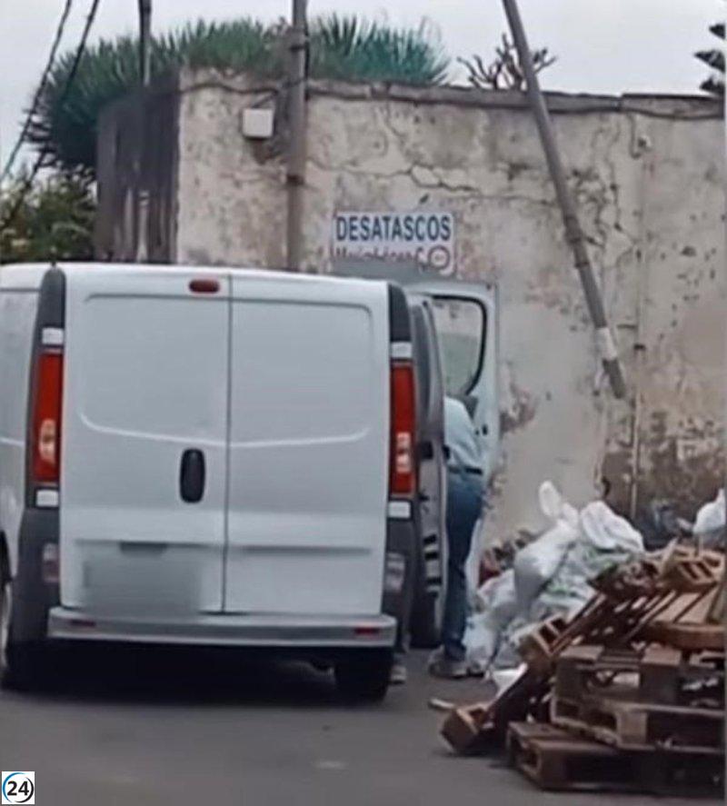 Arucas impone multa de 30.000 euros a firma por vertidos ilegales de escombros y desechos tóxicos.