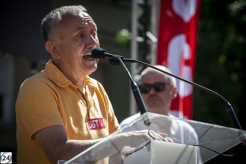 Pepe Álvarez (UGT) pide respaldo a CC para acortar la jornada laboral y aumentar salarios en Canarias.
