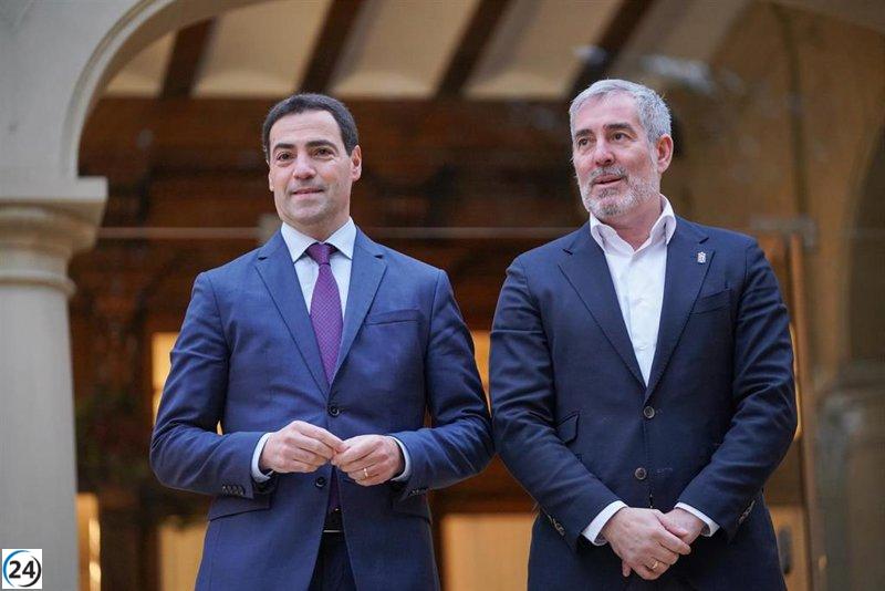 Clavijo y Pradales abordarán la gestión migratoria en Canarias la próxima semana.
