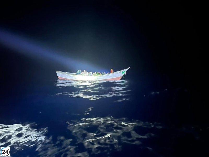 Detenidos en Gran Canaria podrían haber arrojado al mar a 50 migrantes en incidente del 24 de agosto.