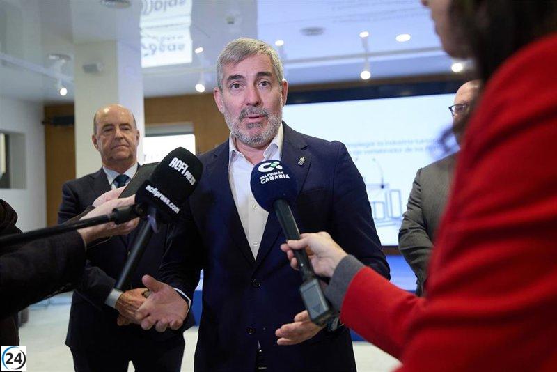 Clavijo denuncia al Gobierno por trato desigual hacia menores africanos frente a los ucranianos:
