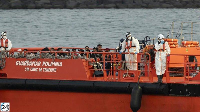 Gobierno de Canarias señalado por delegado por remitir 8 casos de migrantes adultos.