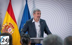 Clavijo revela que el joven destinado a Extremadura por la crisis migratoria en Canarias es en realidad un adulto.