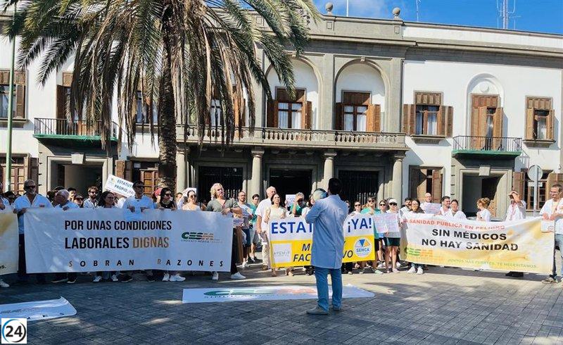 Médicos critican a Canarias por oponerse a las demandas del Estatuto Marco.