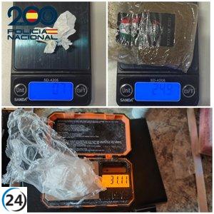 Desarticulan red de narcotráfico en Puerto del Rosario: tres arrestos.
