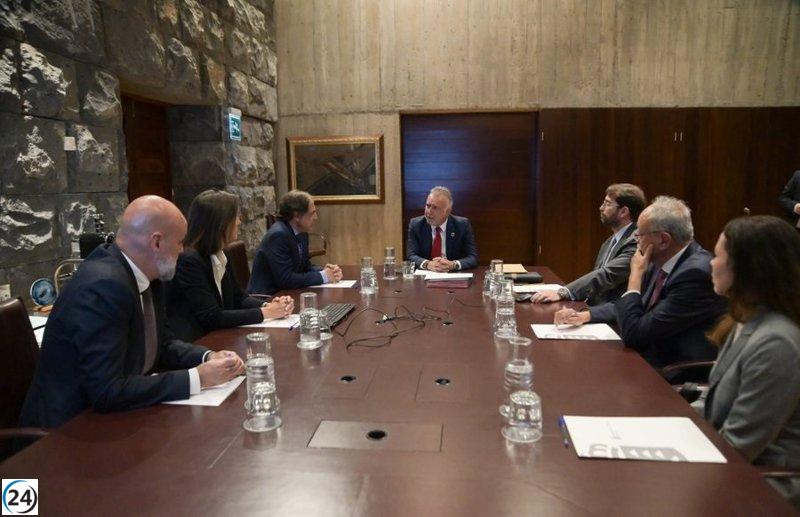 Philip Morris invierte más de 15 millones de euros en trasladar su producción a Canarias.