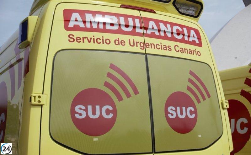 Conductor resulta herido tras choque con farola en Las Palmas de Gran Canaria.