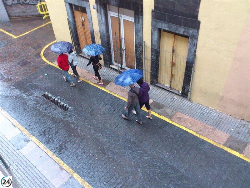 El Gobierno de Canarias declara alerta por lluvias en islas occidentales y Gran Canaria.