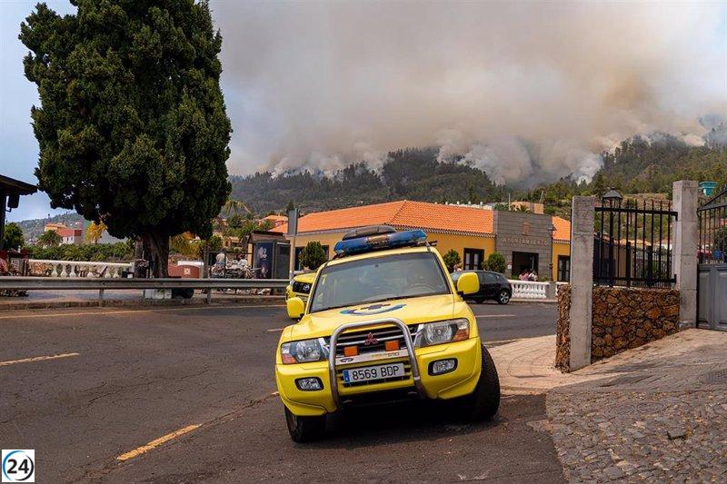 El incendio de Puntagorda, en La Caldera de Taburiente (La Palma), vuelve a arder.