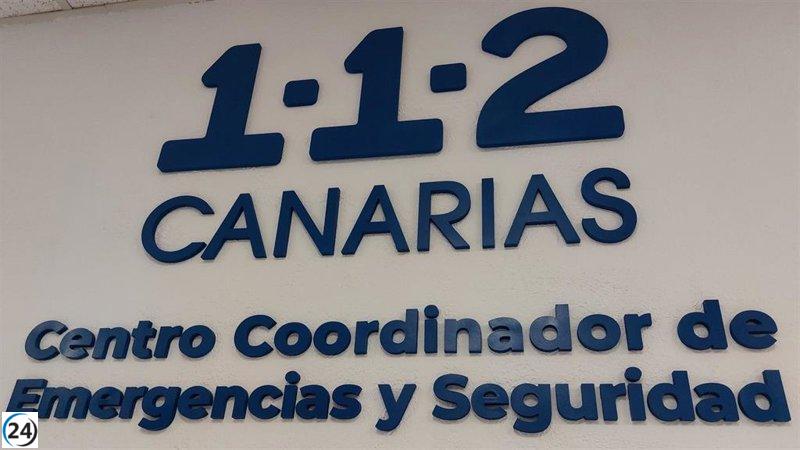 Un cayuco con 159 migrantes desembarca en el puerto de La Restinga en El Hierro.