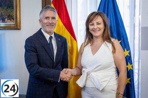 Interior analizará medidas para mejorar la información sobre migración, mientras Canarias persiste en establecer un solo mando.