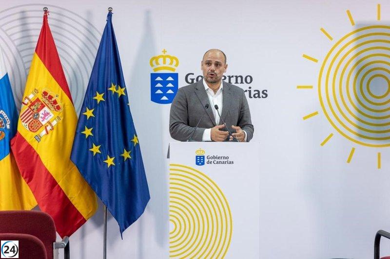 El Gobierno de Canarias rechaza la falta de diálogo con el Estado sobre los 4.500 menores migrantes desamparados.