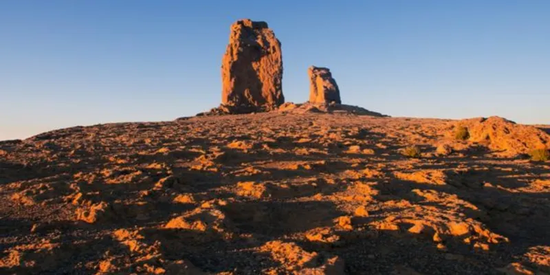 Escala la impresionante montaña de Roque Nublo