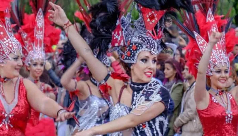 Sumérgete en la cultura y tradiciones de Santa Cruz de Tenerife